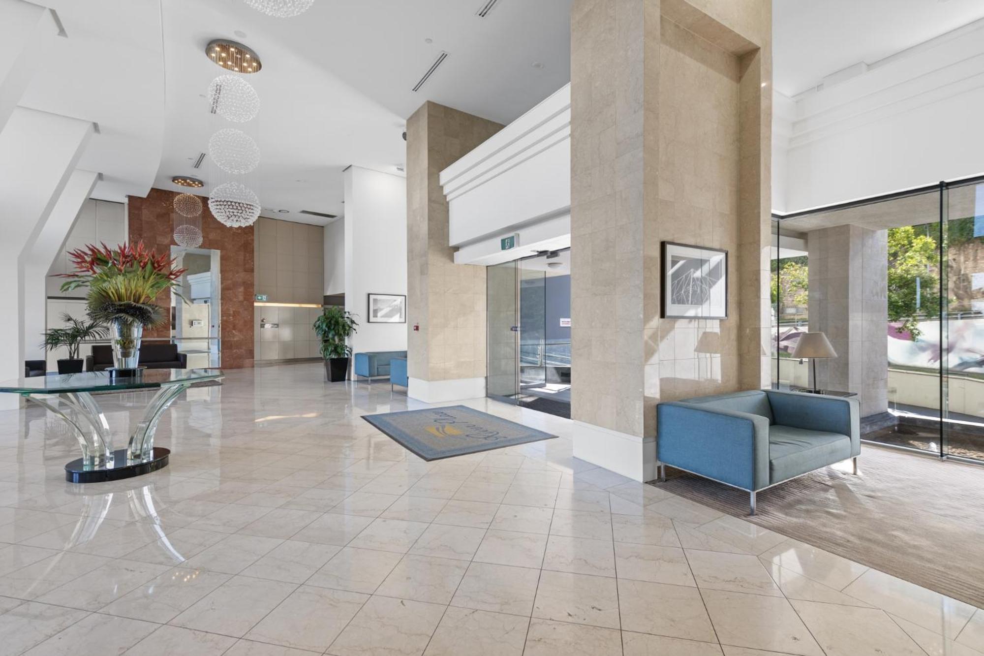 Apartment Stylish With Bbq Pool & Gym